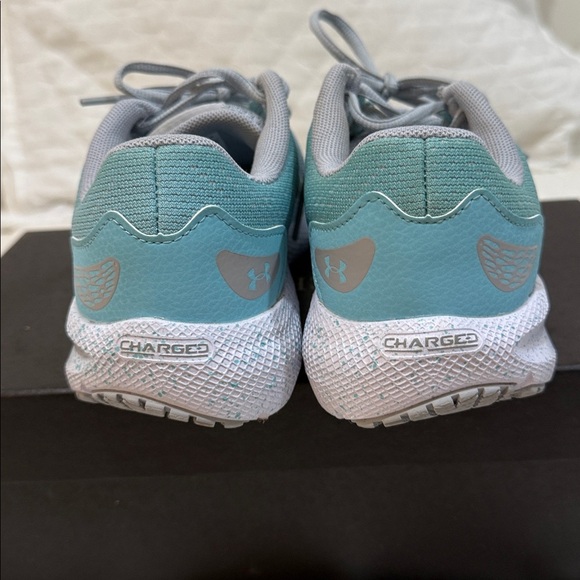 Under Armour Charged Pursuit 2 Women’s Running Sneakers Like New sz 6.5 Y - Picture 6 of 6